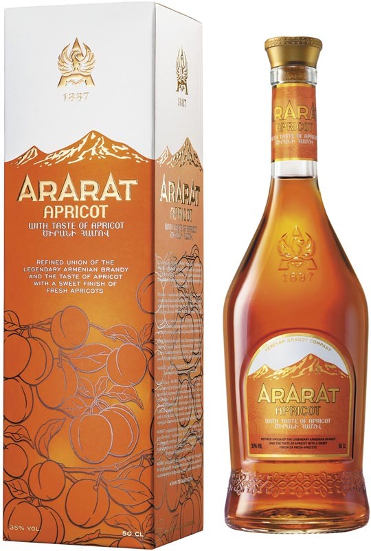 Коньяк Ararat Apricot 35% 0.5 л